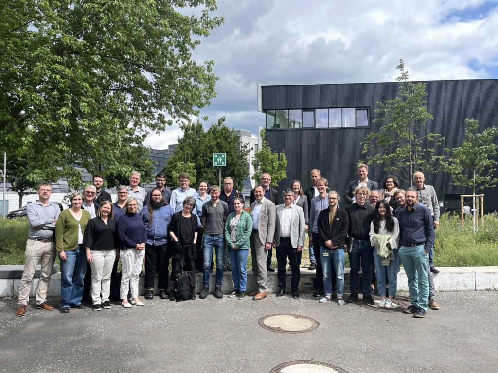 2025 06 16 maxiv hzb groupphoto